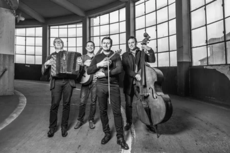 Shum_Davar_Garaze_BW_1